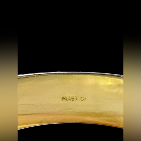 Vintage Monet Gold Plated Diamond Cut Bangle Bracelet - Picture 3 of 3